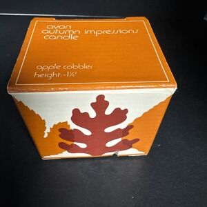 Vintage Avon AUTUMN IMPRESSIONS Candle.  Maple Walnut New in Box